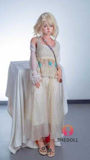 dottie-purple-eyes-cream-colored-5