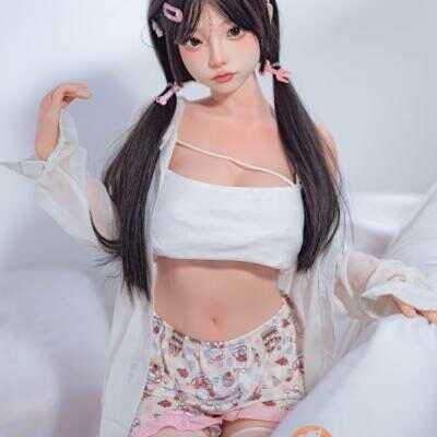 SHEDOLL ルオ イ 148cm | Dカップ | 花柄ドレス風 | 小柄巨乳細腰 | 加熱ボディ+植毛カスタム | 純欲系ガールフレンド